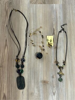 Chicos Asian Inspired Necklace Lot